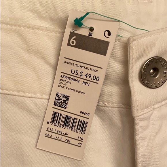 Shorts - Picture 2 of 6